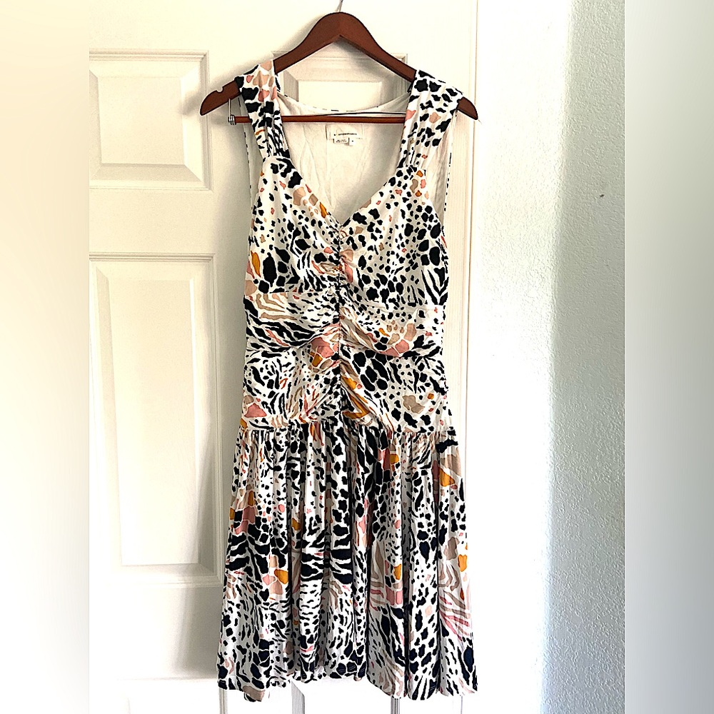 NWOT Anthropologie Ramona Dress Size M Ruched Jersey Stretchy White Animal Print - Picture 4 of 13